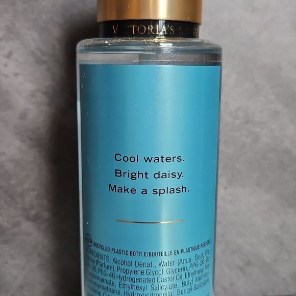 Victoria's Secret Aqua Kiss Body Mist New MSRP $20 - Picture 7 of 7